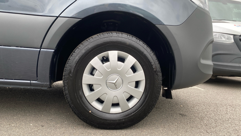 Mercedes-Benz Sprinter 315Cdi L2 Diesel Rwd 3.5t H2 Pro Van